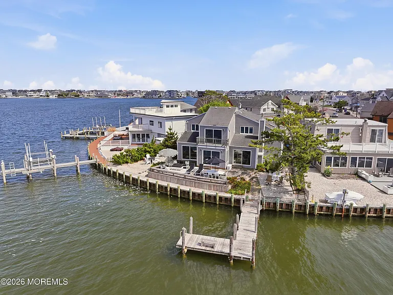 473 Tamiami Dr — Photo 19
