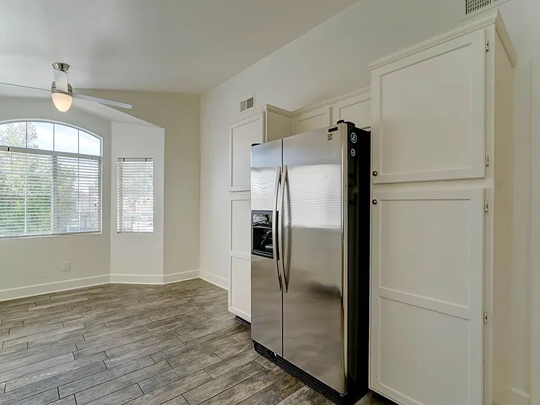 2014 E Glenhaven Dr — Photo 13