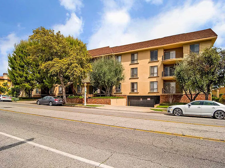 Los Robles Apartments — Photo 66