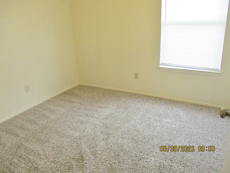 2724 James Rd — Photo 6