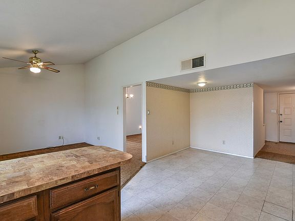 5th image of 6903 Greenspring Dr
