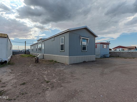 2nd image of 824 Kelwood St Trailer 4