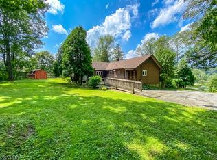 19 Old Wolfe Rd, Budd Lake, NJ 07828