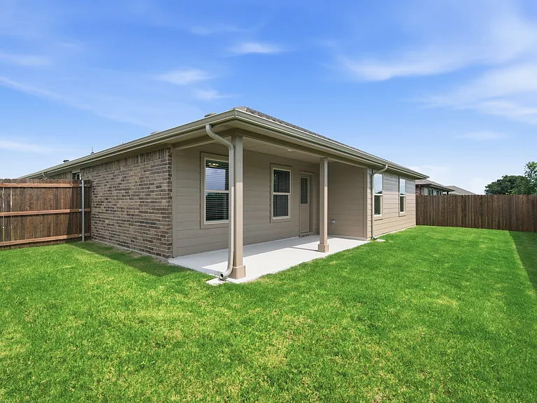 312 Blanco Dr — Photo 28