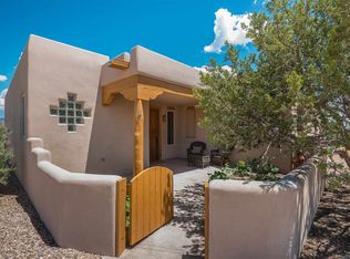 11 Cagua Rd, Santa Fe, NM 87508