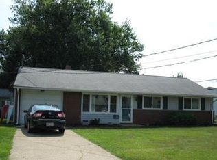 2514 Peterson Ln, Sandusky, OH
