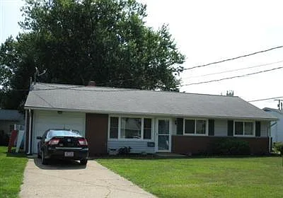 2514 Peterson Ln photo 1