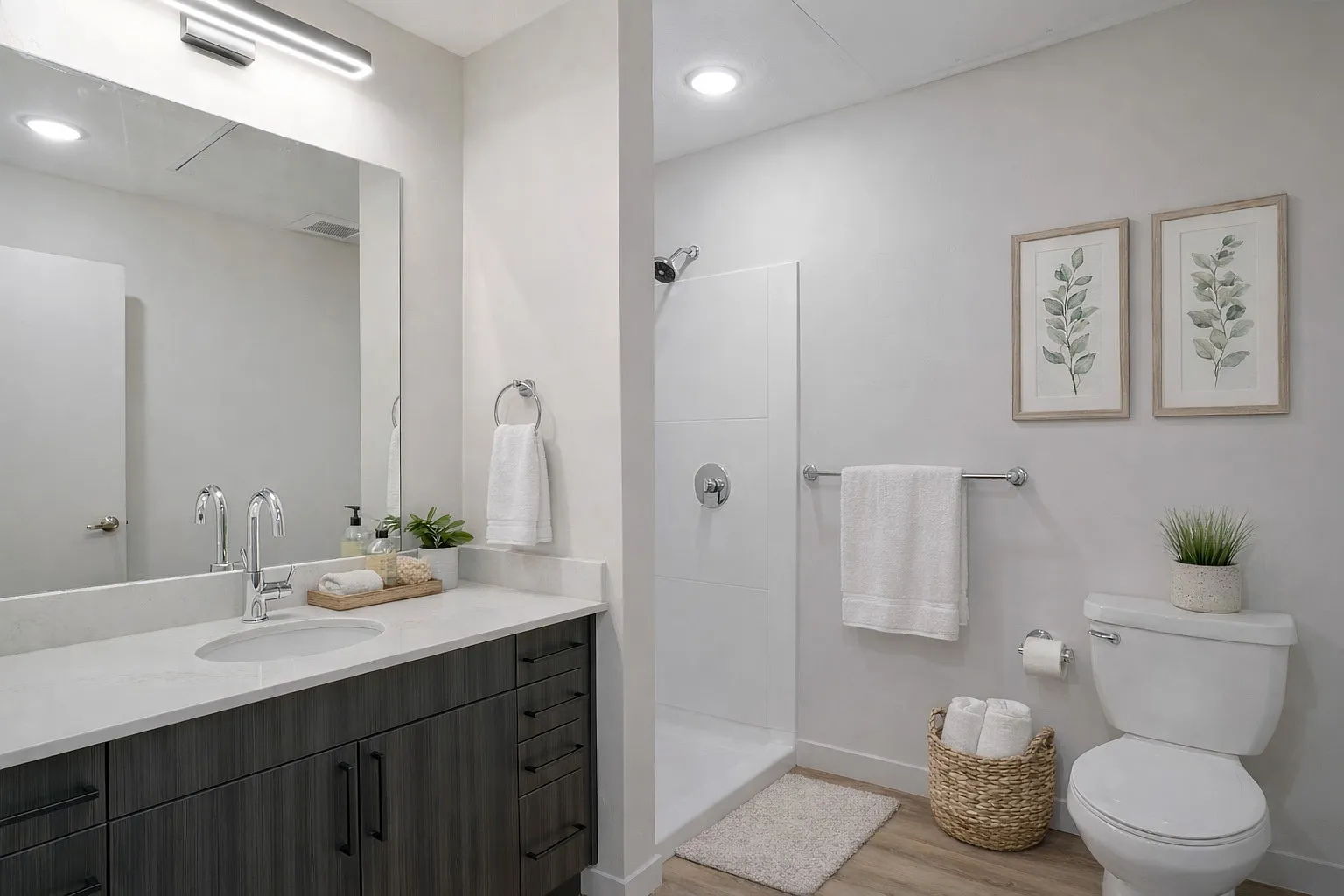 9Ten Apartments — Photo 2