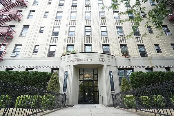 Rented by Norman Raindel, LREB | media 20