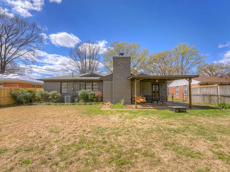 1636 Whitewater Rd — Photo 34