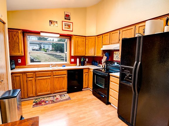 5th image of 19814 104th Street Ct E