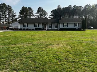 30086 Country Club Rd, Courtland, VA 23837