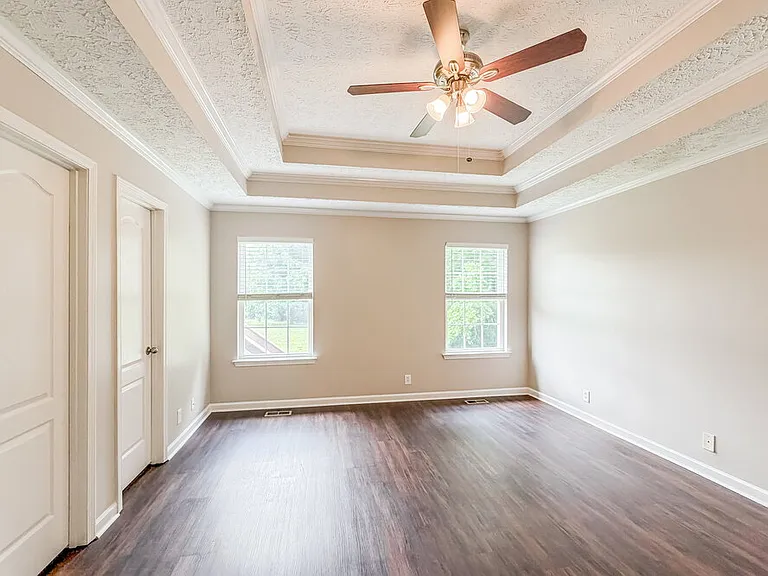2816 Windcrest Trl — Photo 10