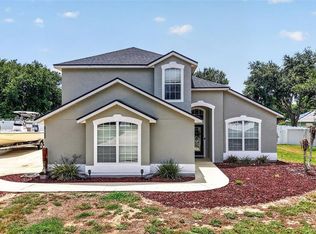 36809 Meridian Cir, Grand Island, FL 32735