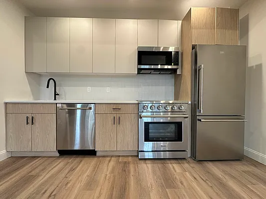 Rented by Doorway NYC, LLC | media 6