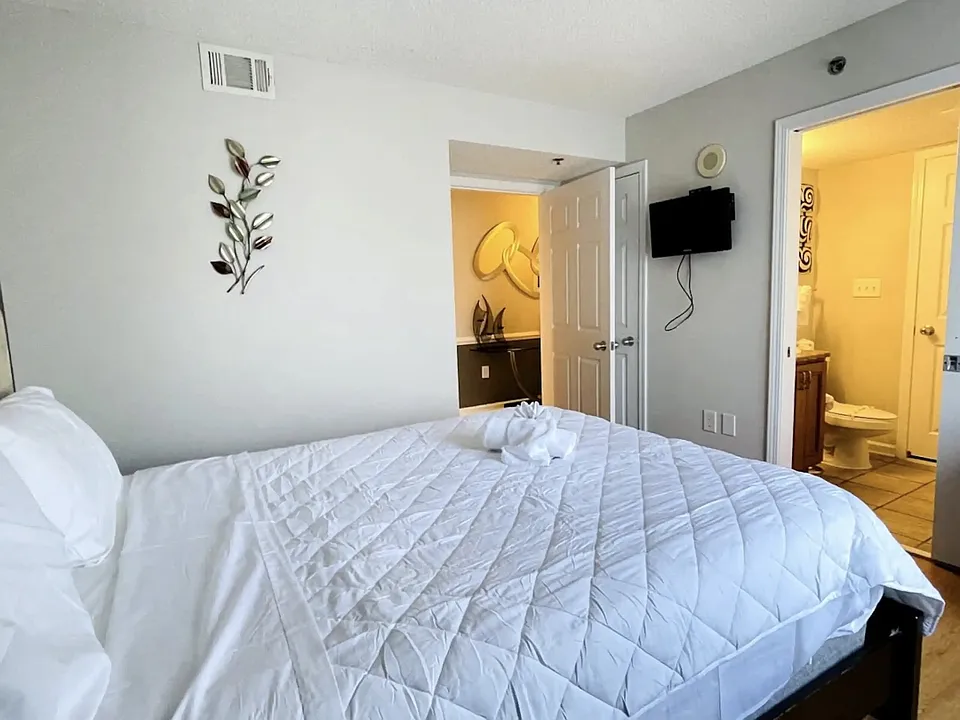 1625 S Ocean Blvd