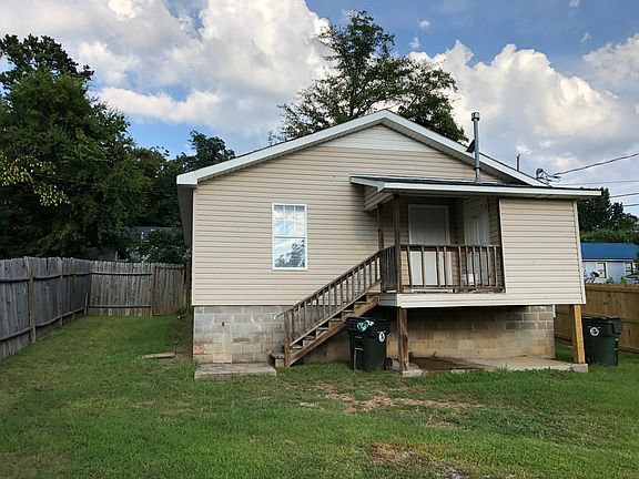3rd image of 330 Short 24th Ave E