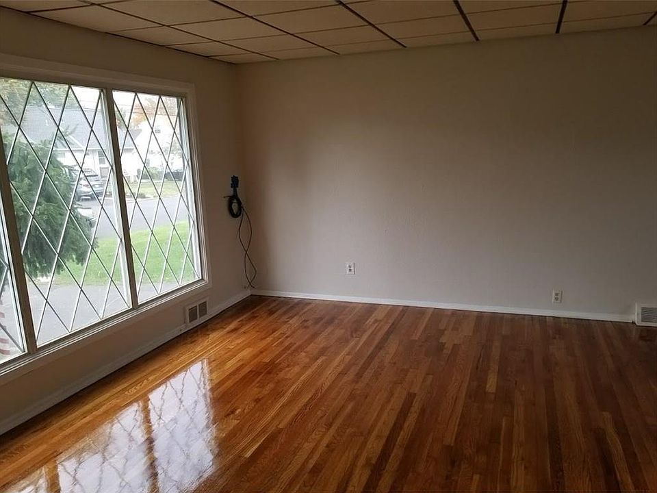 14 W Henry Pl, Iselin, NJ 08830 Zillow