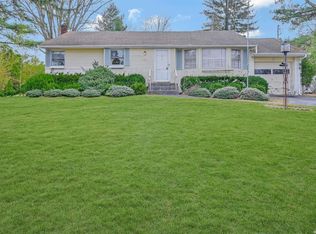 2 Carrol Pl, Greenlawn, NY 11740