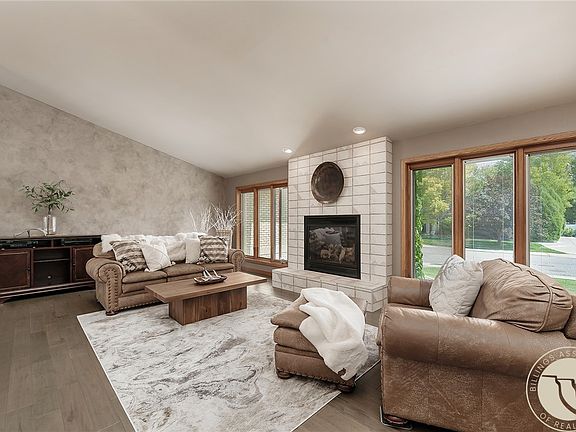 5th image of 1740 Forest Park Dr