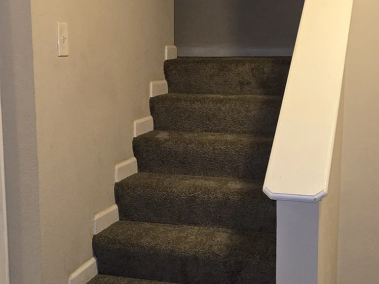 Hiddencrest Ln — Photo 7