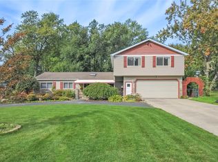 50191 Cedargrove Rd, Shelby Township, MI 48317