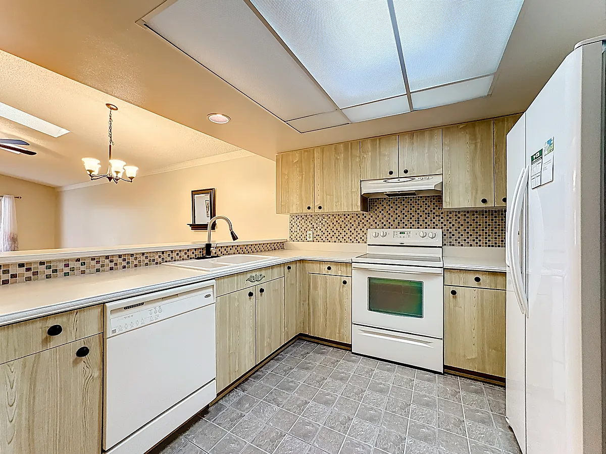 Building Photo - 3033 Dunhill Dr