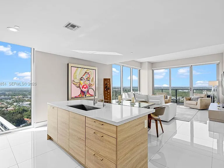 16385 Biscayne Blvd #3201 — Photo 12