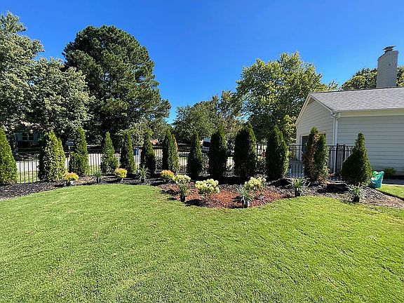 4th image of 2321 Triple Crown Ct