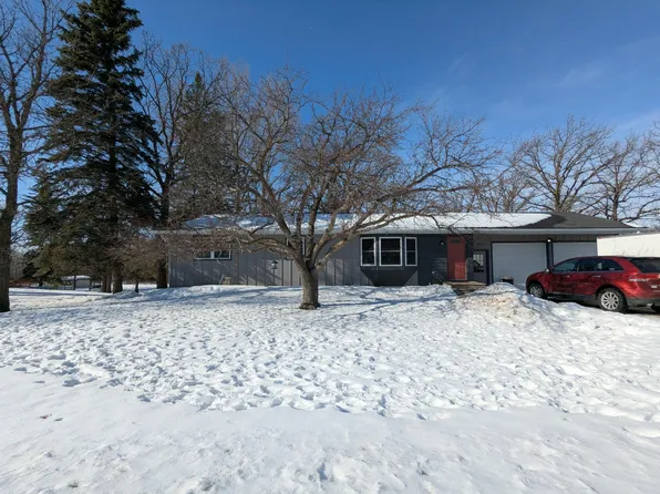 1201 Nordine St S, Karlstad, MN 56732