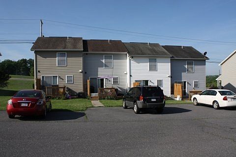 5th image of 1462 W Market St