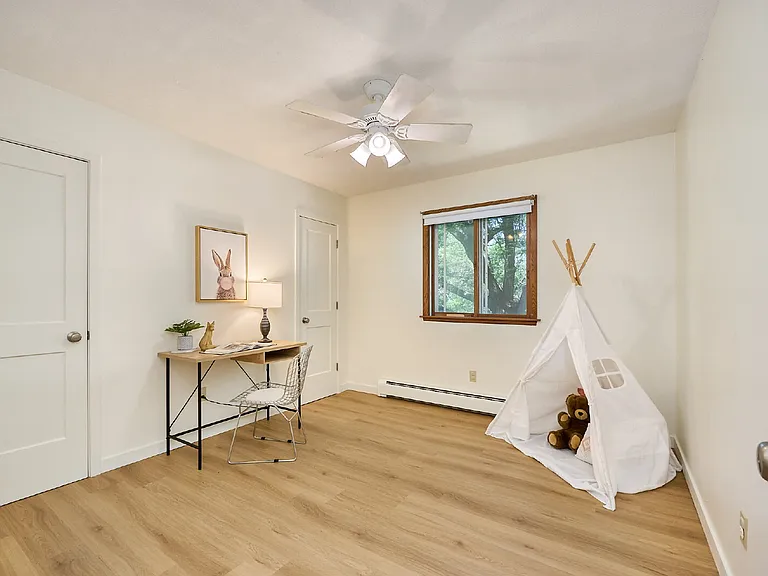 565 Transit Ave — Photo 24