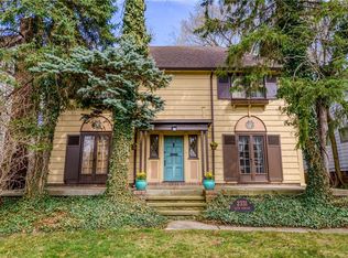 2331 S Overlook Rd N, Cleveland, OH 44106