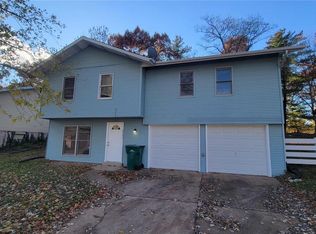 2545 Somerville Dr, High Ridge, MO 63049