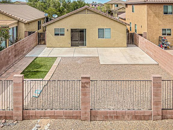 5th image of 859 W Calle Barranca Seca