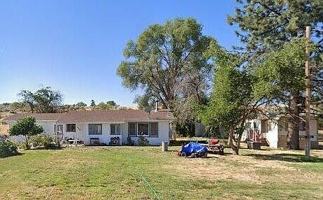 1st image of 406 Sharp Rd
