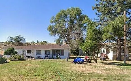 406 Sharp Rd photo 1