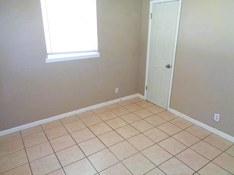 8724 Polaris St — Photo 16