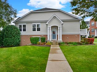 31 Arcadia Ln, Lake Zurich, IL 60047
