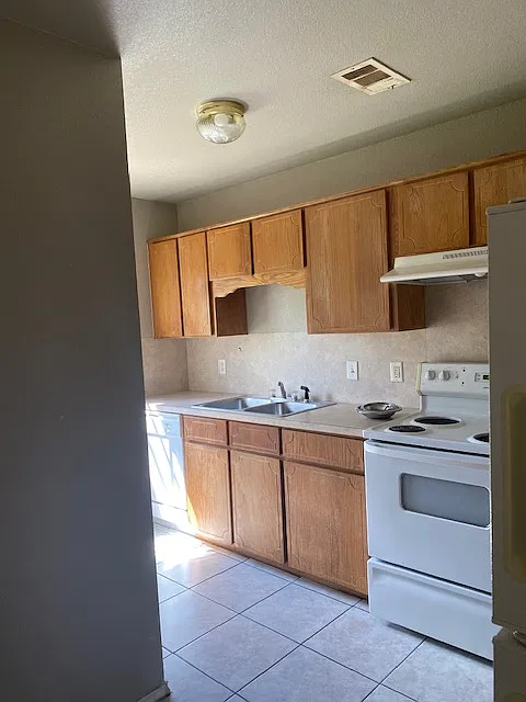 2007 Monte Carlo Lane - C — Photo 3