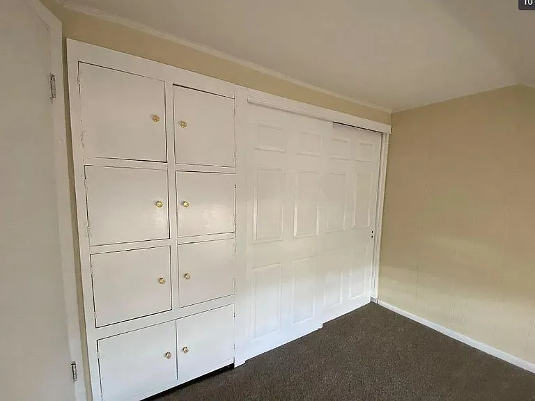 19 Walnut St — Photo 8