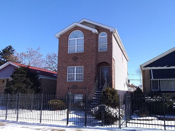 2nd image of 8411 S Loomis Blvd