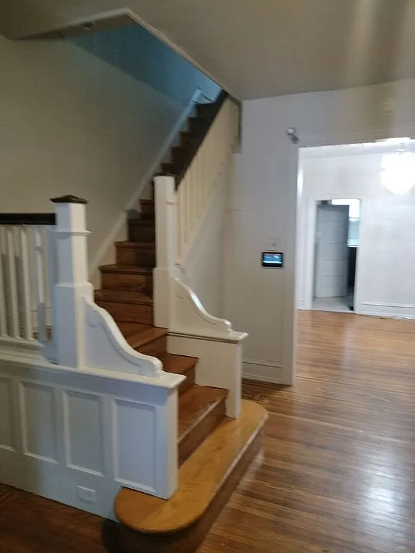 3 bed, 1.5 bath, 1304 sqft, $1,500 — Photo 3