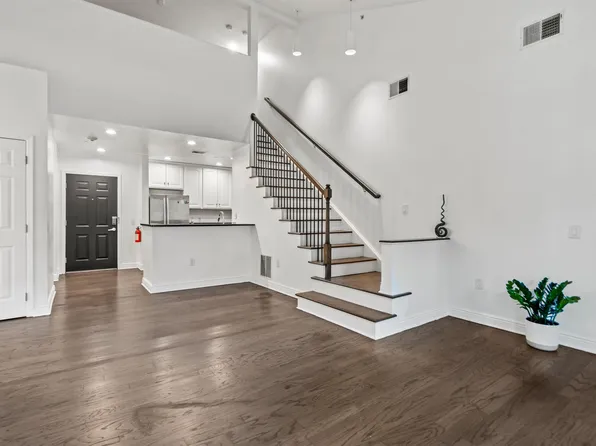 7400 River Road image 1 of 39