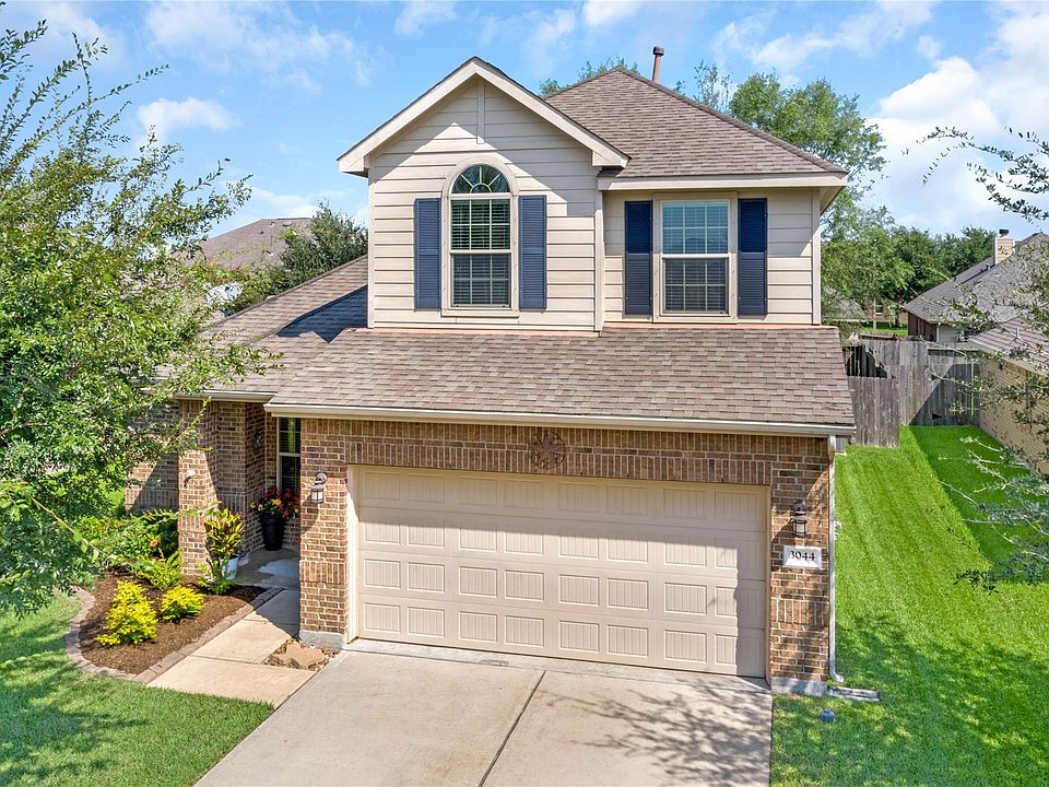 1st image of 3044 Boxwood Springs Ln