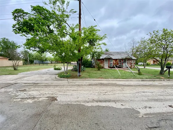 1315 SW 2nd Ave, Mineral Wells, TX 76067