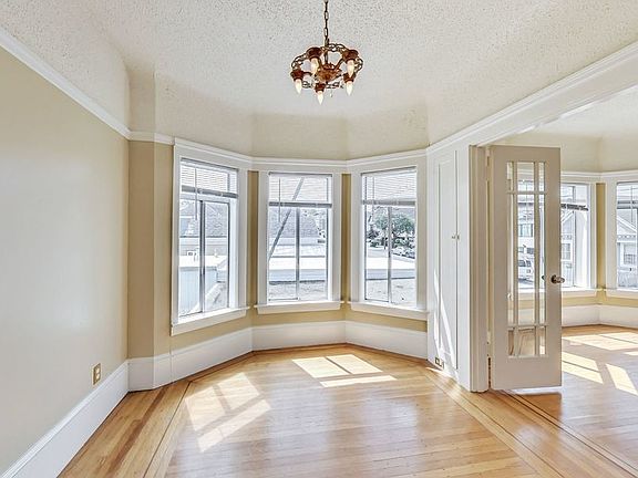 5th image of 1090 Plymouth Ave APT 2