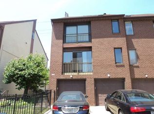 9516 James St #B, Philadelphia, PA 19114
