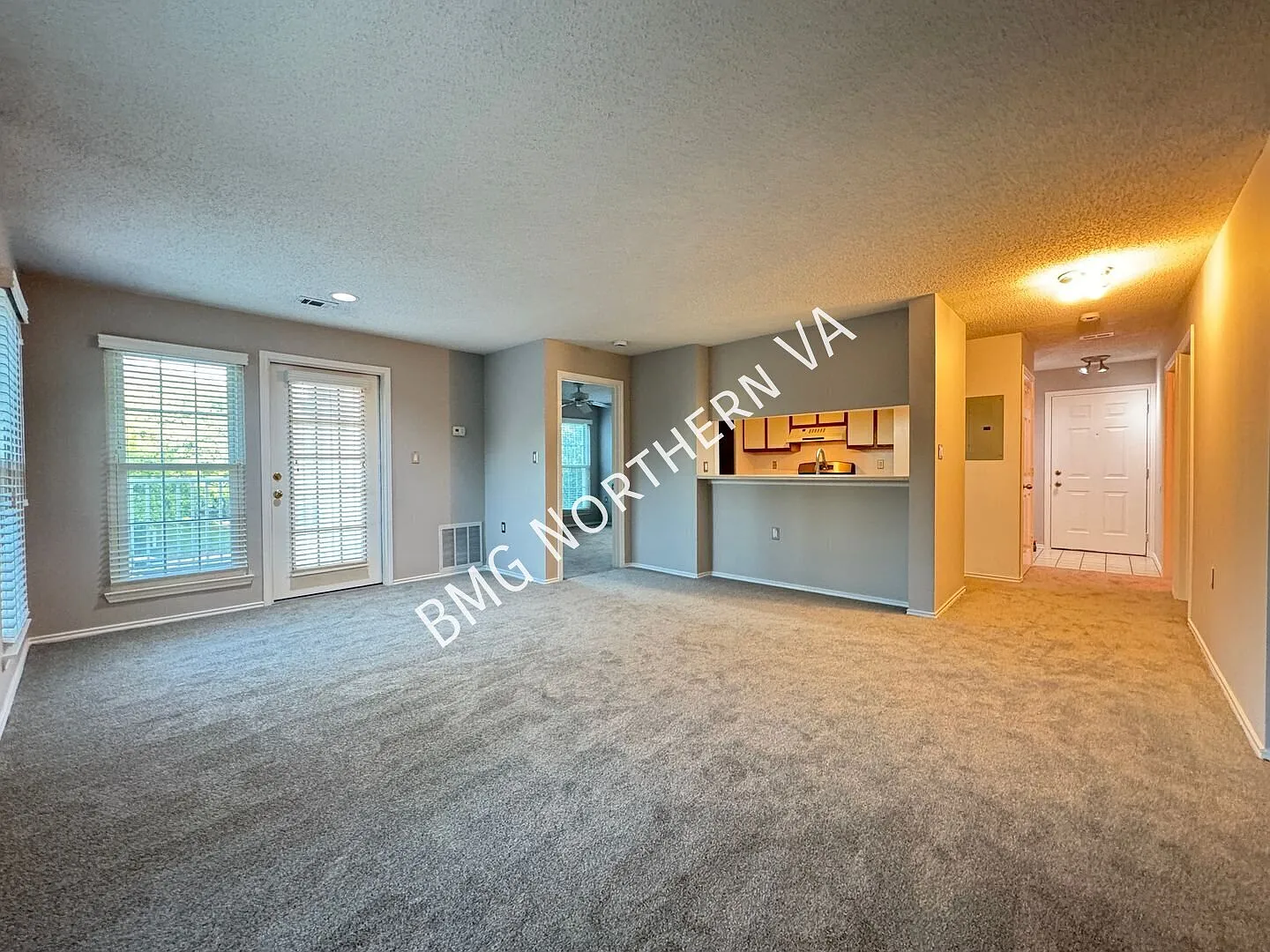 Charming 2 BR / BA Condo With Deck in Westmaren Community — Photo 4