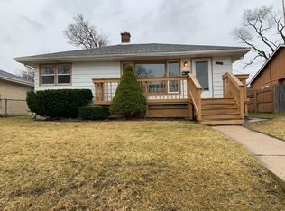 636 N Berwick Blvd, Waukegan, IL 60085